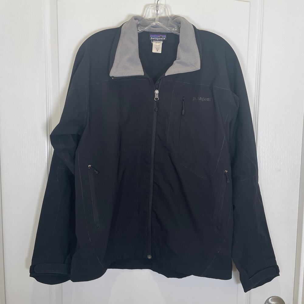 Patagonia Mens Windbreaker Shell Jacket Black Fleece lined collar Zip Pockets M